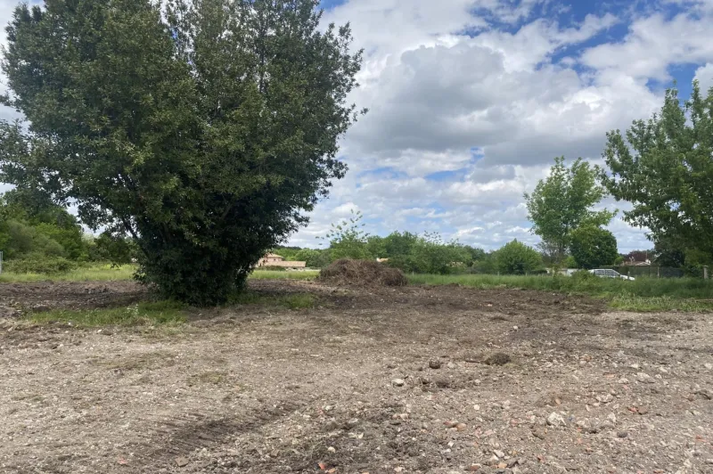 Terrain à bâtir à Le Pian-Médoc