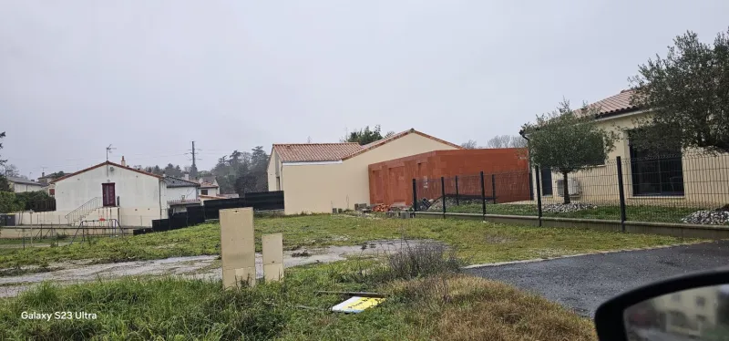 Terrain à bâtir à Touvre