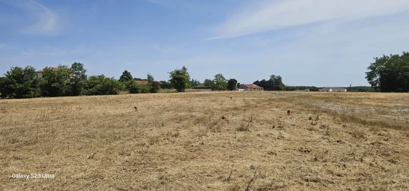 Terrain à bâtir à Brie