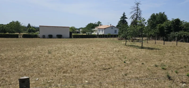 Terrain à bâtir à Brie