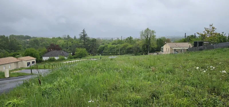 Terrain à bâtir à Gond-Pontouvre