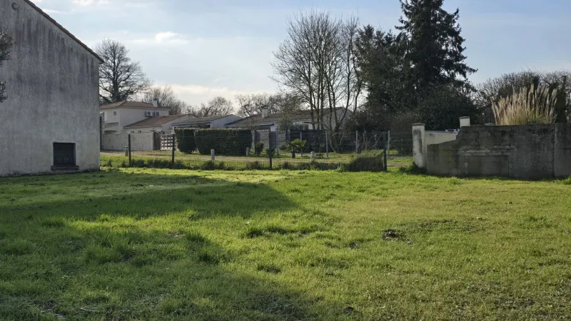 Terrain à bâtir à Médis