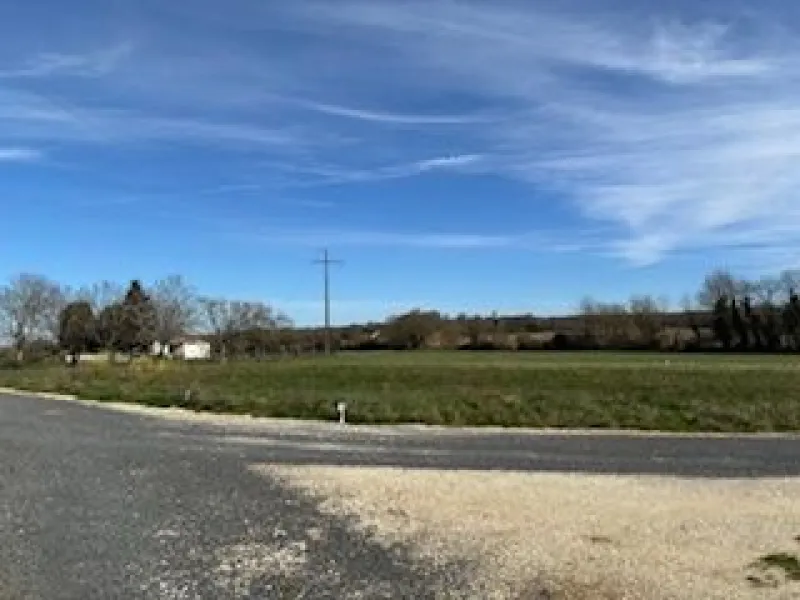 Terrain à bâtir à Saint-Germain-du-Seudre