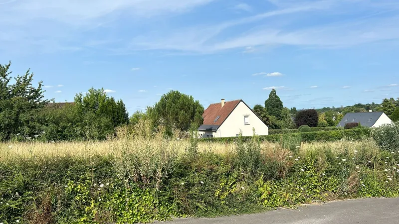 Terrain à bâtir à Azay-sur-Cher