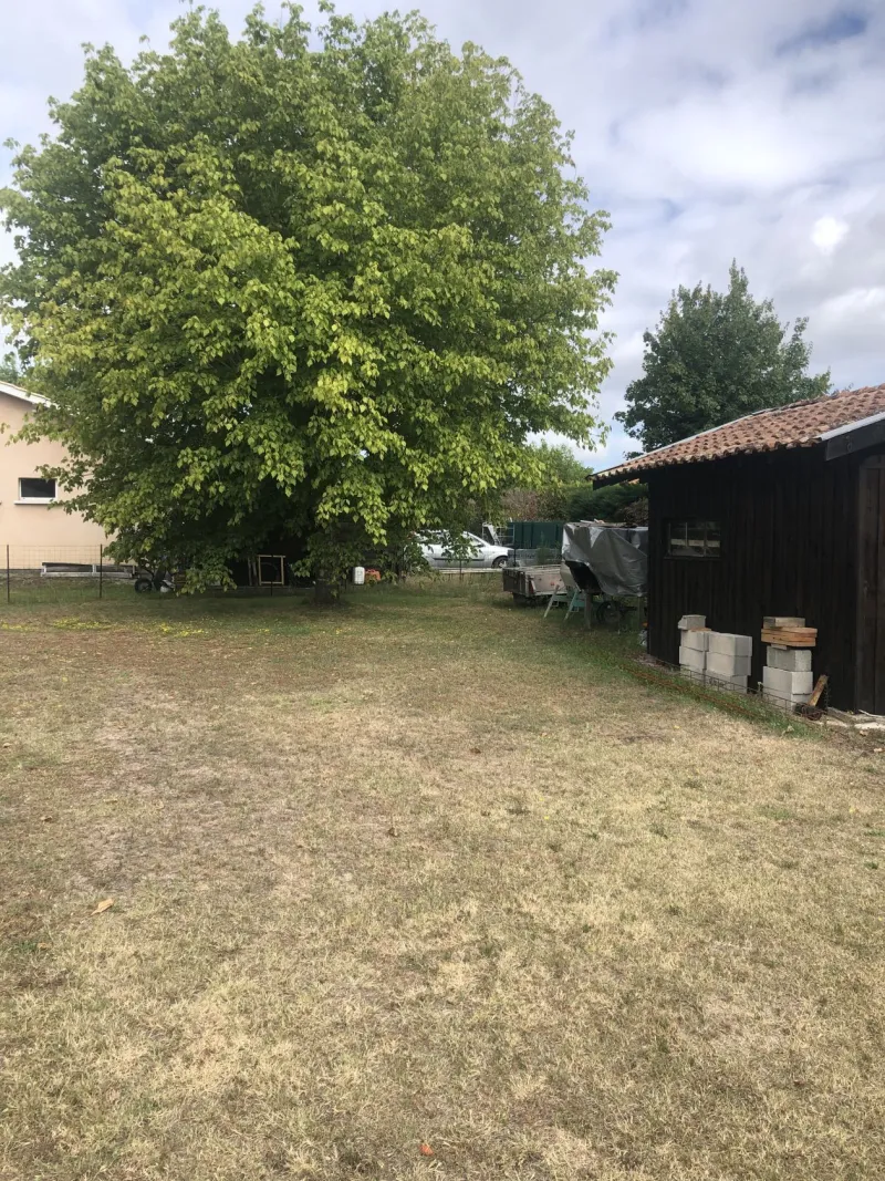 Terrain à bâtir à Arès