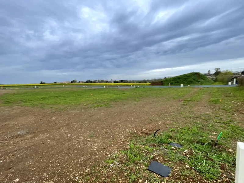Terrain à bâtir à Saint-Hilaire-des-Loges