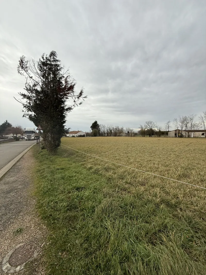 Terrain à bâtir à Marigny
