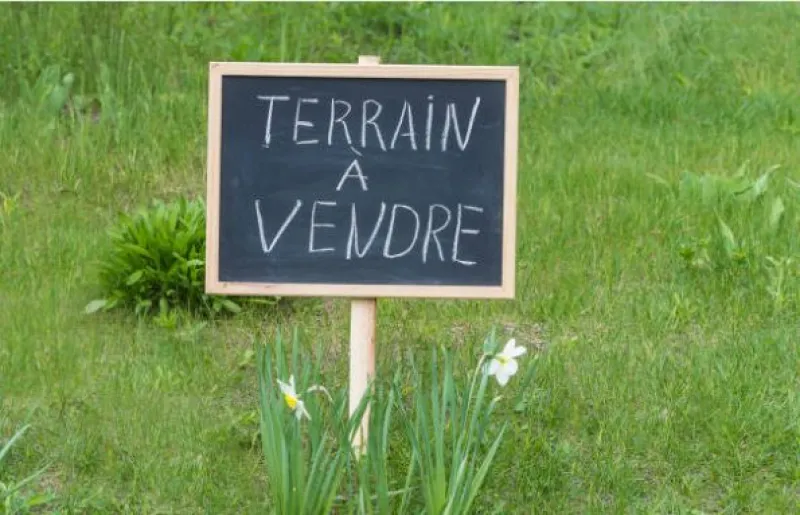 Terrain à bâtir à Plougoumelen