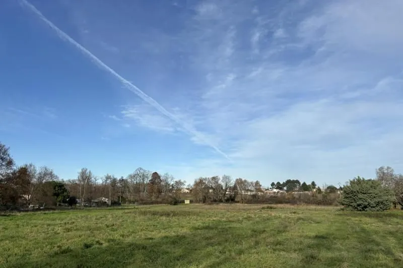 Terrain à bâtir à Saint-Genès-de-Lombaud
