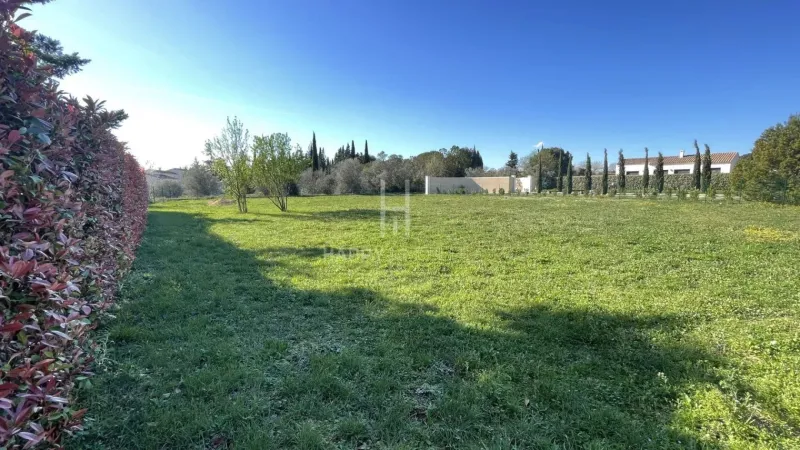 Terrain à bâtir à Sallebœ?uf
