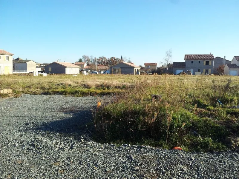 Terrain à bâtir à Saint-Maixant