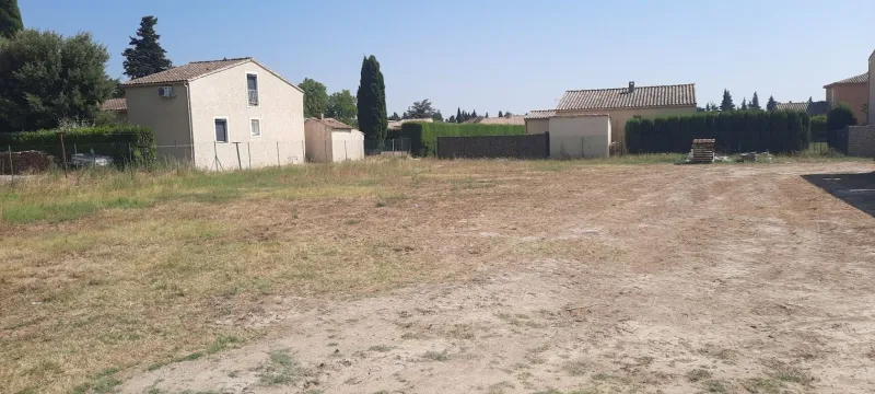 Terrain à bâtir à Violès