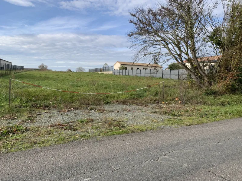 Terrain à bâtir à Chaniers