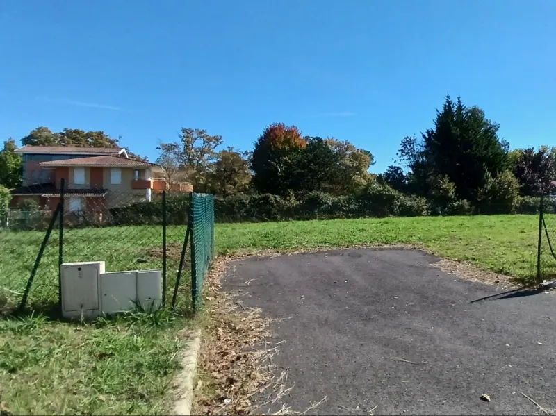 Terrain à bâtir à Dax