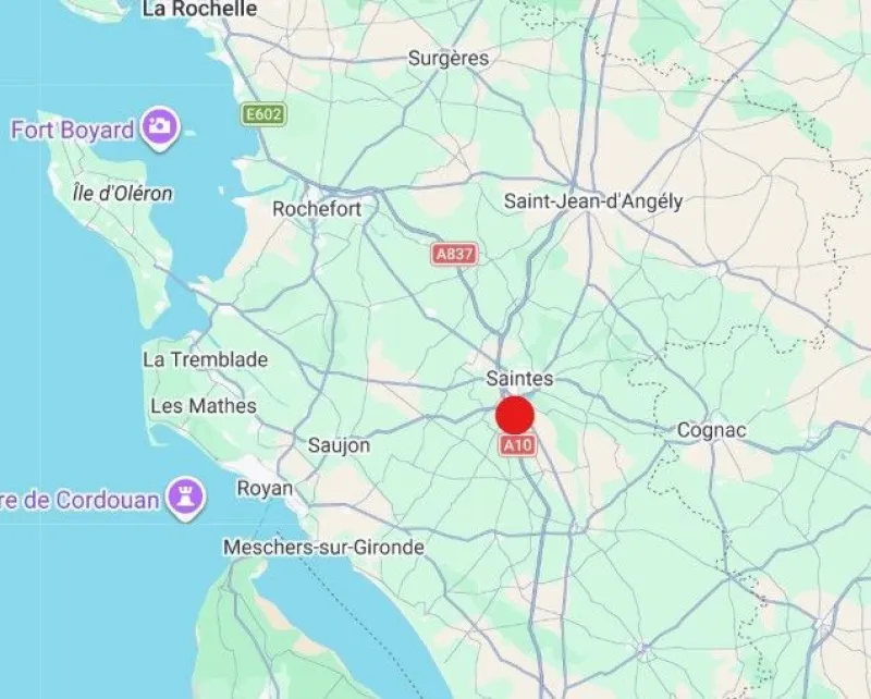 Terrain à bâtir à Saintes