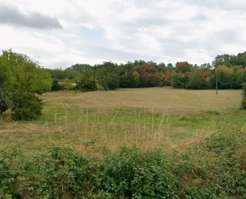 Terrain à bâtir à Marcillac-Saint-Quentin
