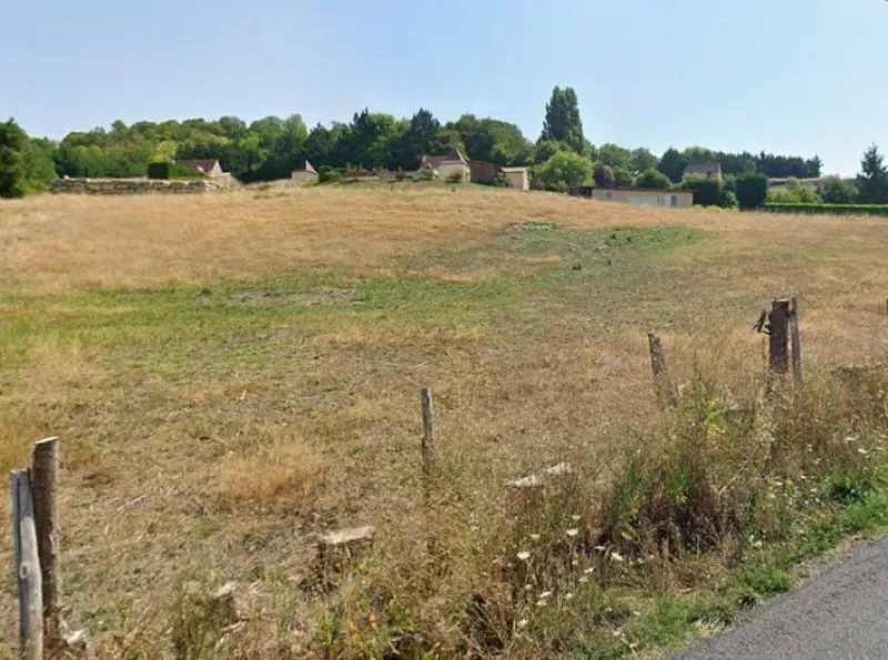 Terrain à bâtir à Proissans