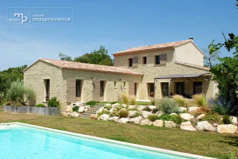 Maison neuve à Saint-Restitut