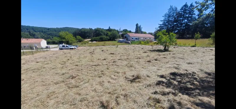 Terrain à bâtir à Montignac