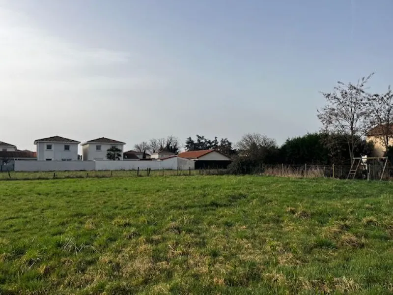 Terrain à bâtir à Andrézieux-Bouthéon