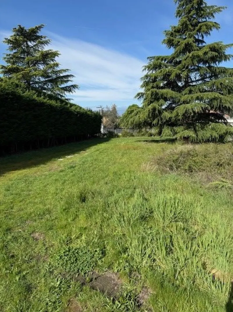 Terrain à bâtir à Saint-Just-Saint-Rambert