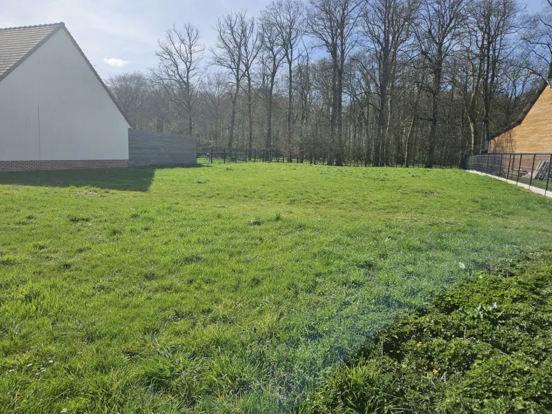 Terrain à bâtir à Pissy