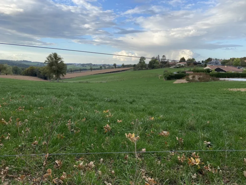 Terrain à bâtir à Roannes-Saint-Mary