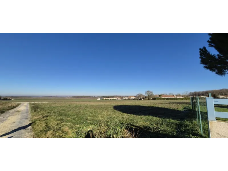 Terrain à bâtir à Grézac