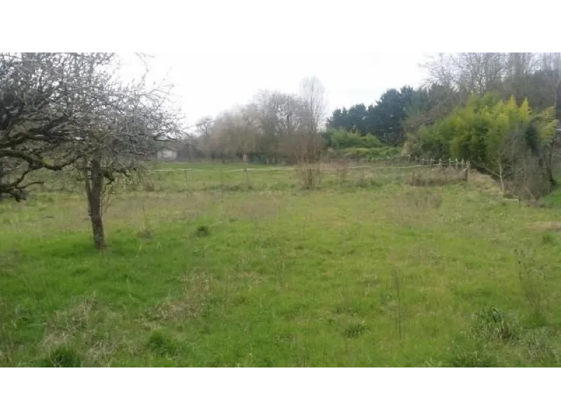 Terrain à bâtir à Forges