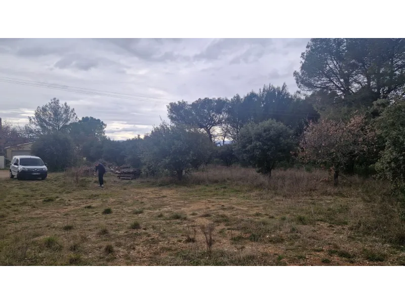 Terrain à bâtir à Jouques