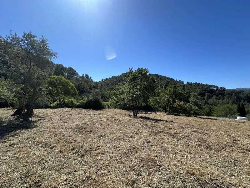 Terrain à bâtir à Belgentier