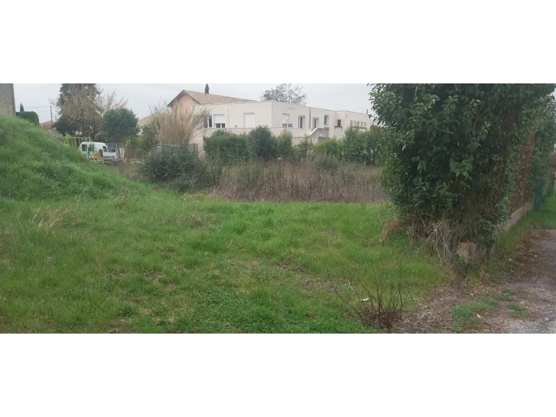 Terrain à bâtir à Oraison