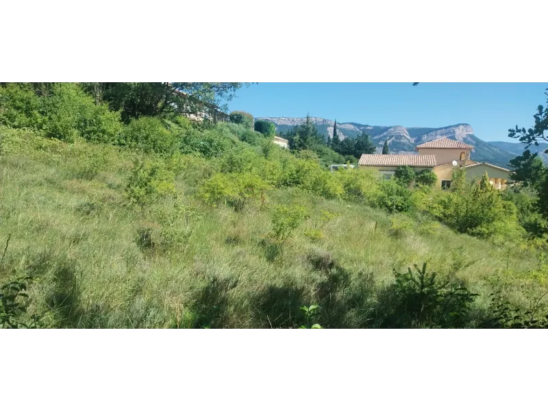 Terrain à bâtir à Lazer