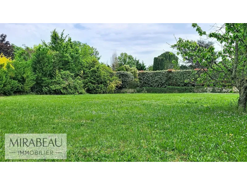 Terrain à bâtir à Mirabeau