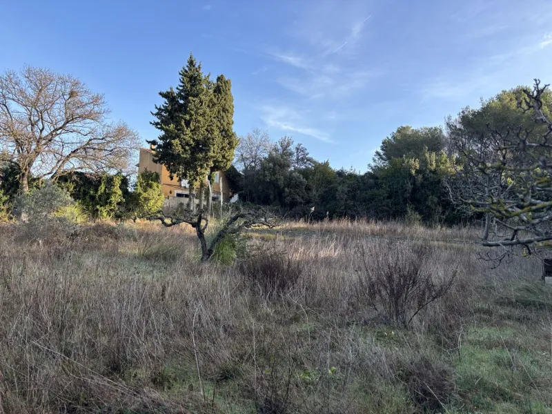 Terrain à bâtir à Miramas