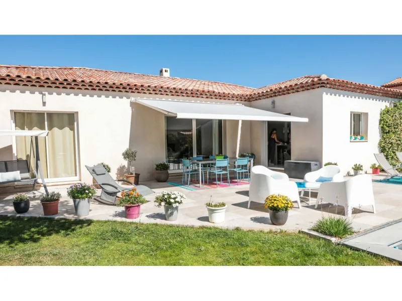 Maison neuve à Lauris