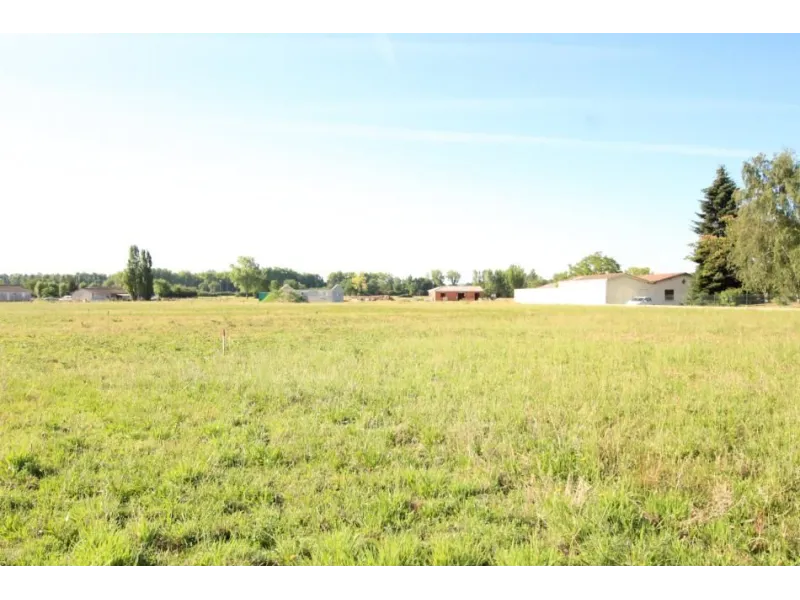 Terrain à bâtir à Nègrepelisse
