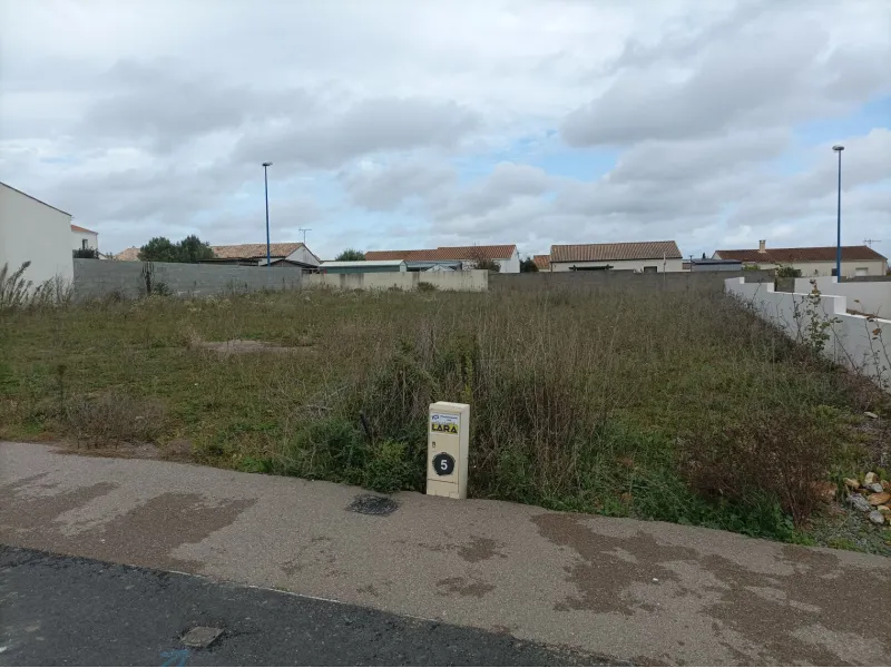 Terrain à bâtir à Échiré