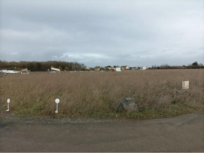 Terrain à bâtir à Aiffres