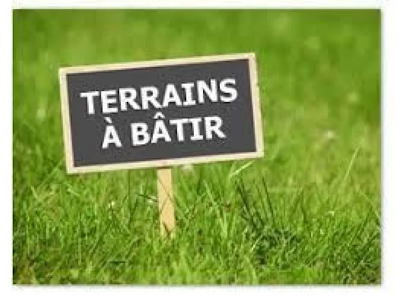 Terrain à bâtir à Lugos
