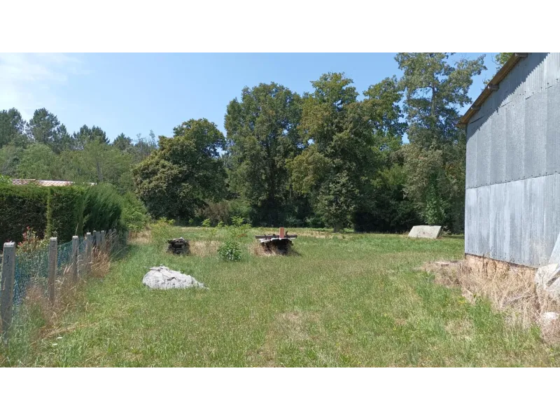 Terrain à bâtir à Salles