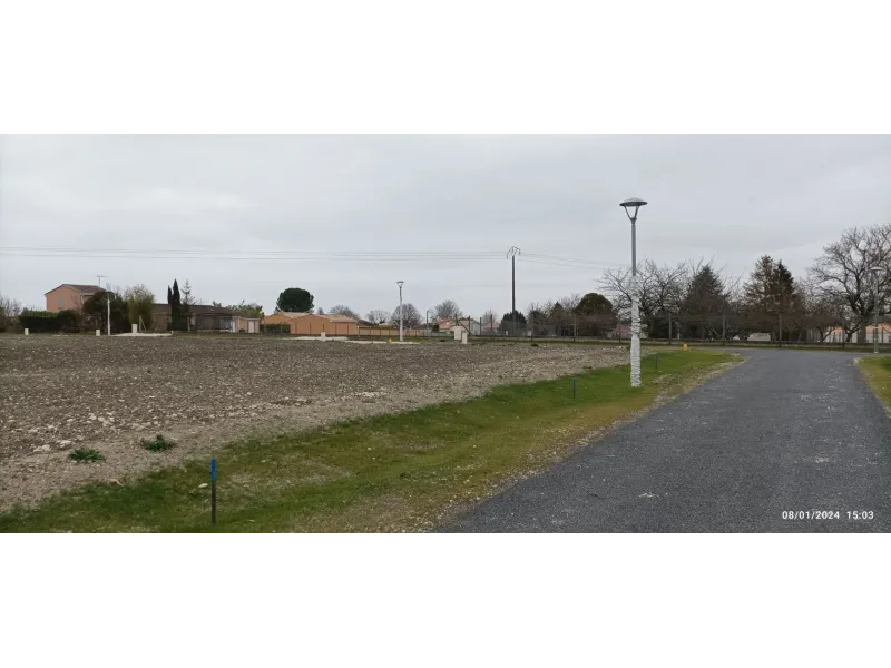 Terrain à bâtir à Barret