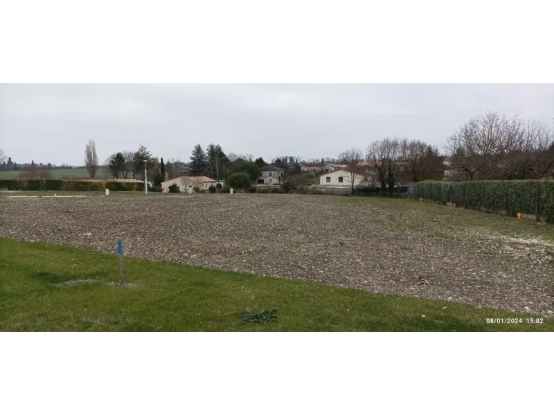 Terrain à bâtir à Barret