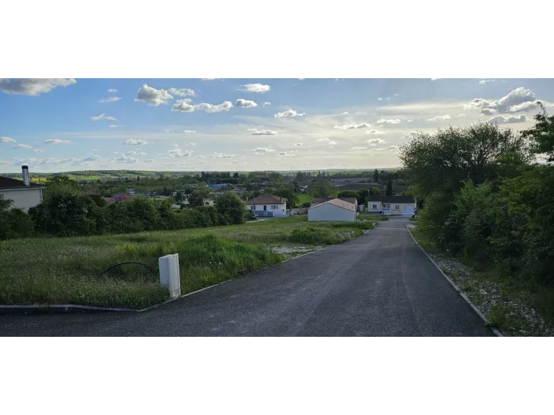 Terrain à bâtir à La Couronne