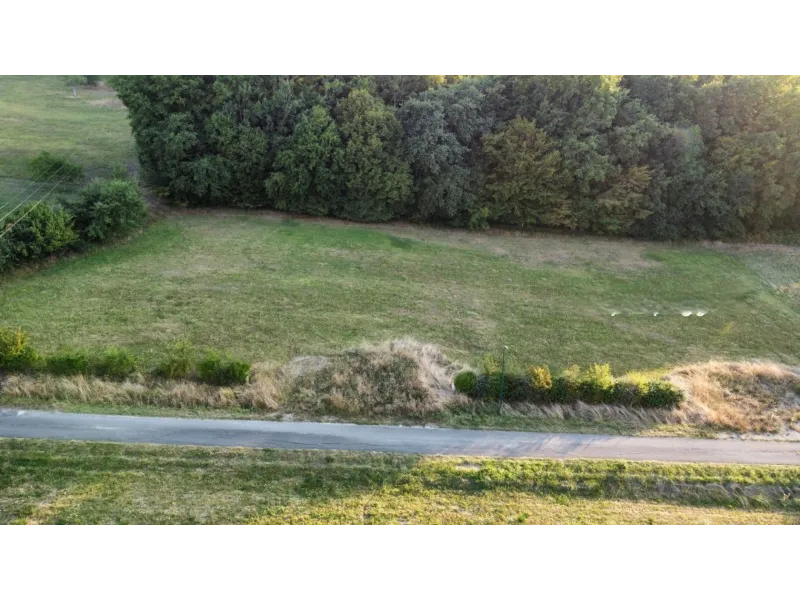 Terrain à bâtir à Grassac