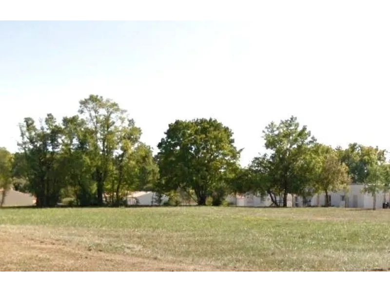 Terrain à bâtir à Bussac-sur-Charente