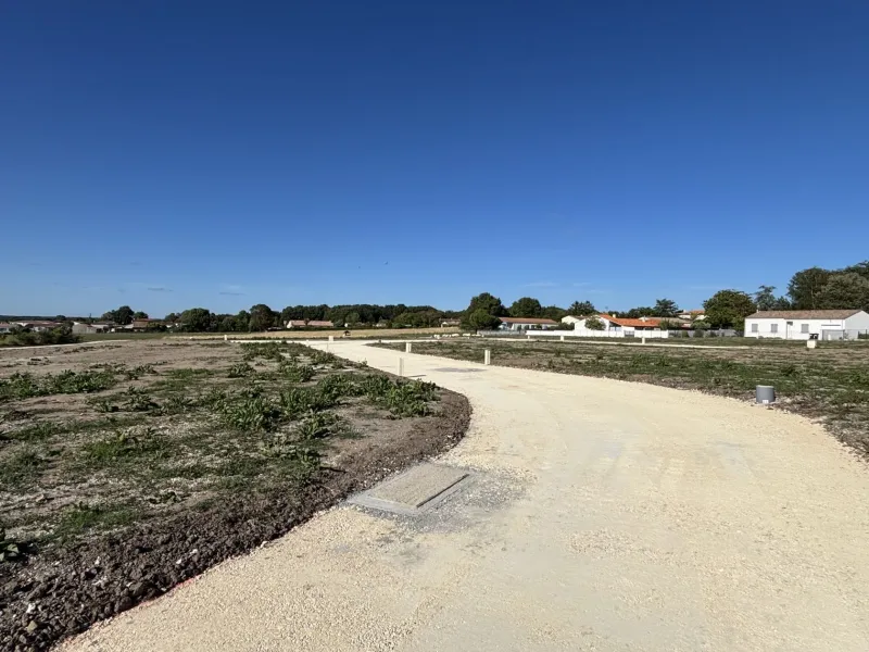 Terrain à bâtir à Grézac