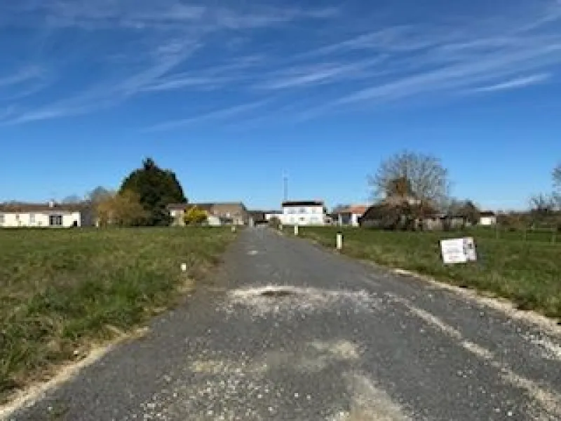 Terrain à bâtir à Saint-Germain-du-Seudre