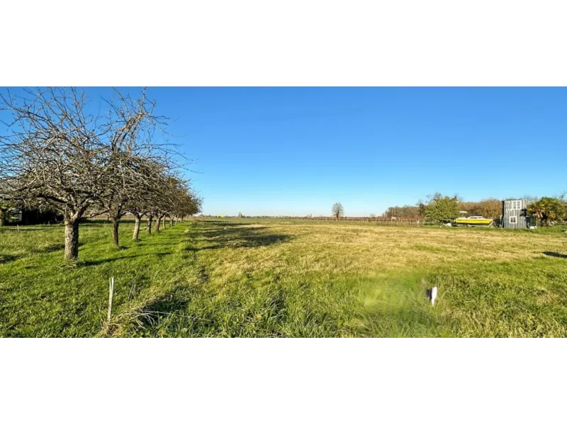 Terrain à bâtir à Gémozac