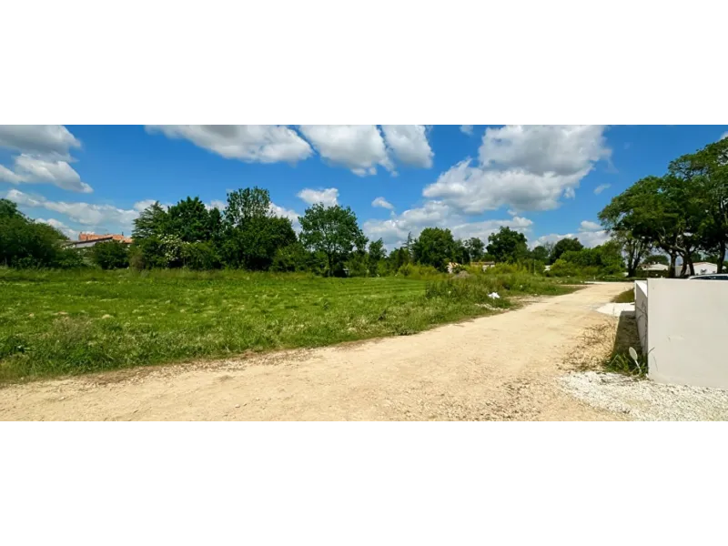 Terrain à bâtir à Gémozac